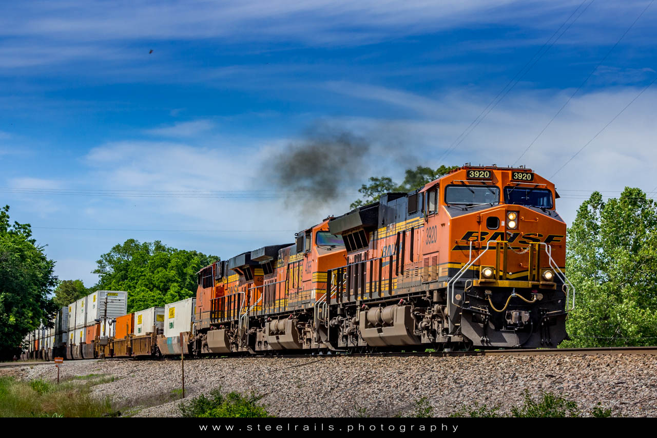 BNSF 3920 GE ET44C4