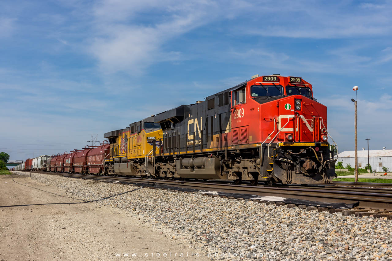 CN 2909 GE ES44AC