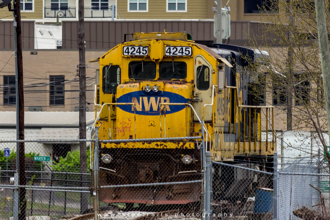 NWR 4245 GE B23-7