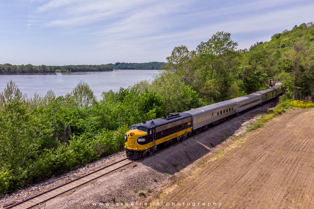 Ohio River Scenic Railway BUGX 1752 EMD FP9A