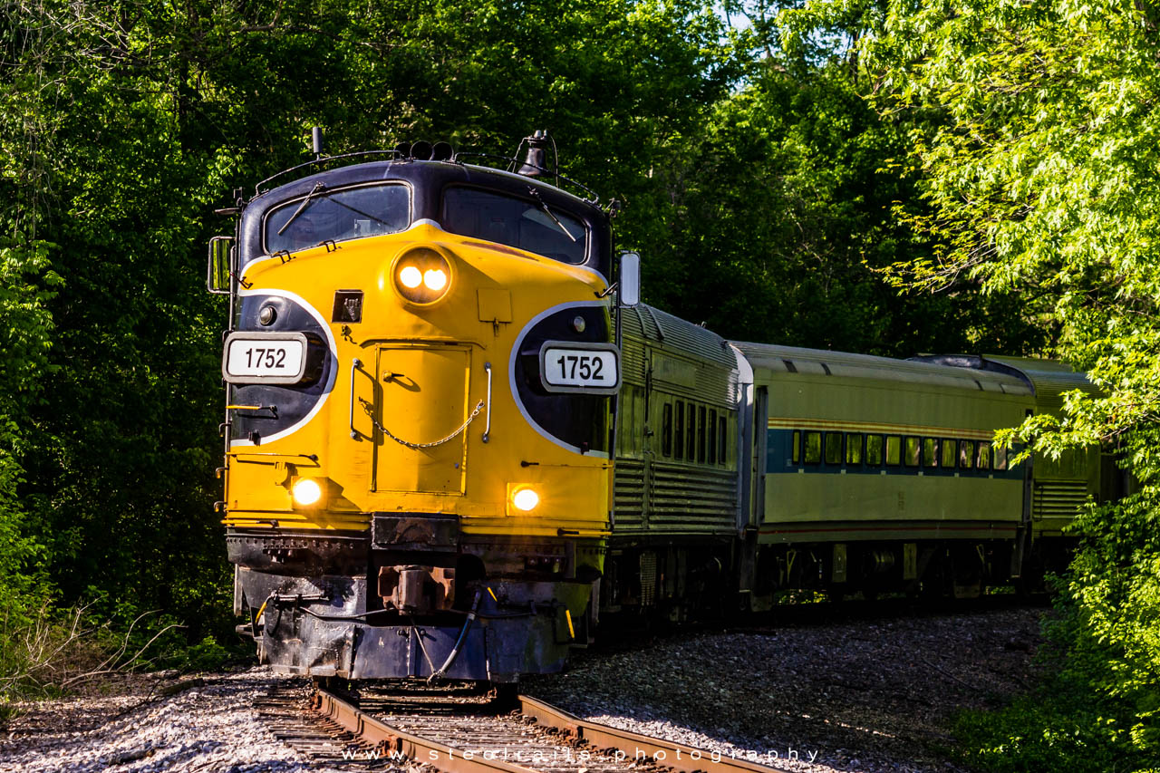 Ohio River Scenic Railway BUGX 1752 EMD FP9A