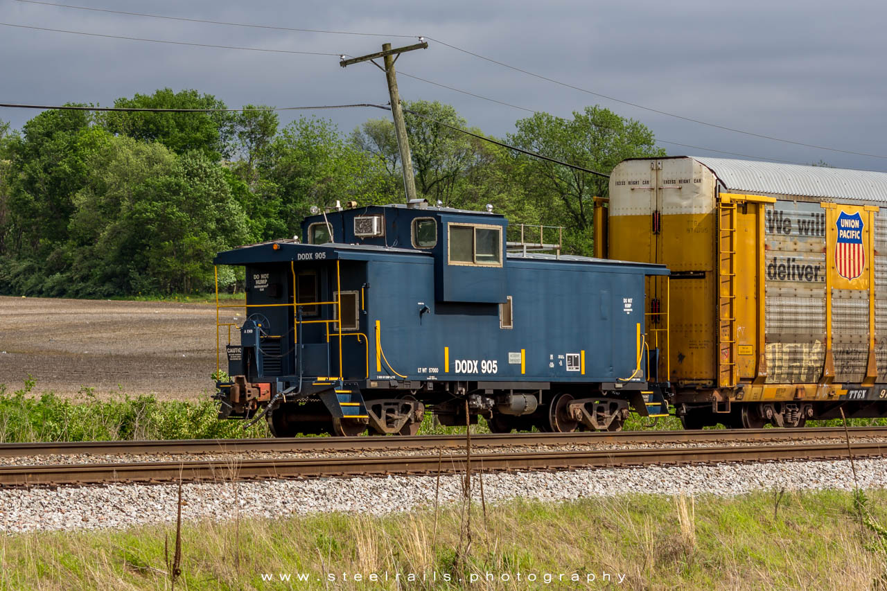Department Of Defense DODX 905 caboose