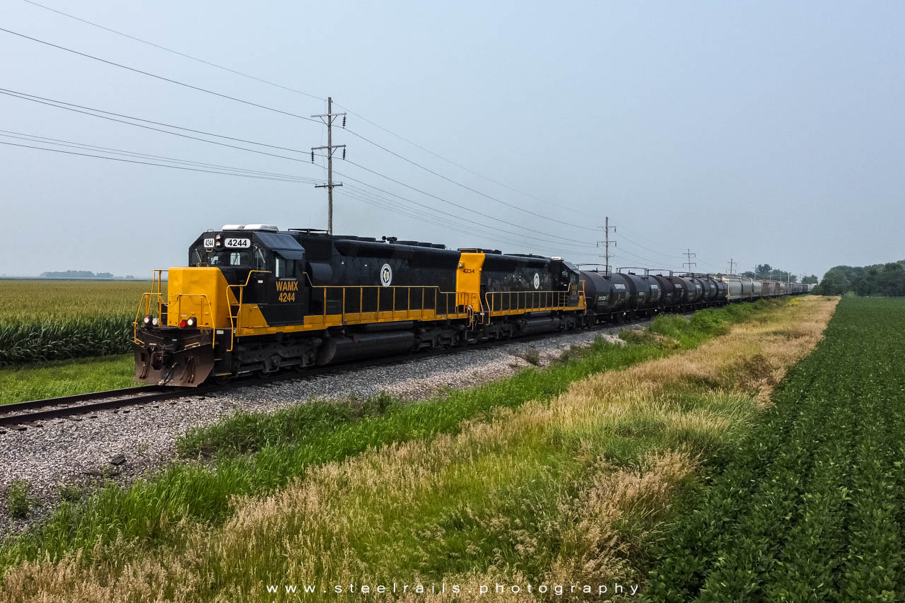 WAMX 4244 EMD SD40M-2